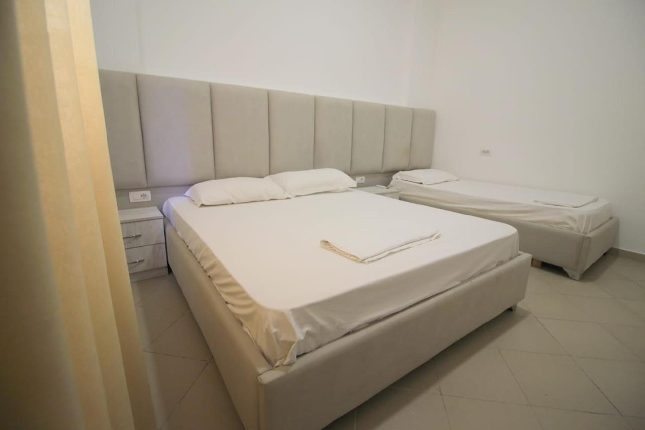Hostel K13 Sarande Ngoại thất bức ảnh